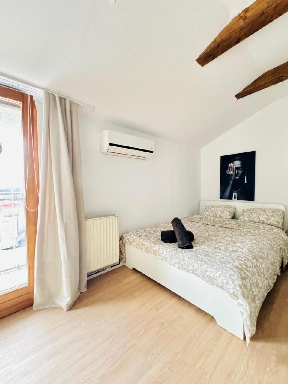 Cozy In A For Groups, 16-mins To Blumengaerten Appartement